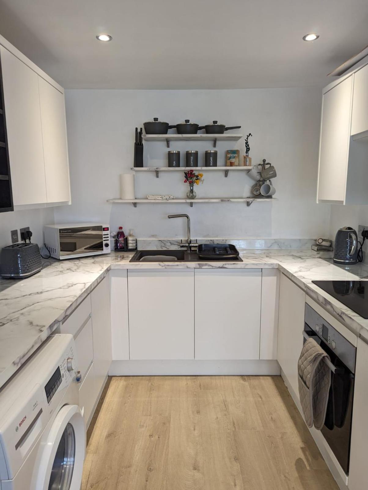 2-Bed Apartment Heart Of Cardiff Extérieur photo