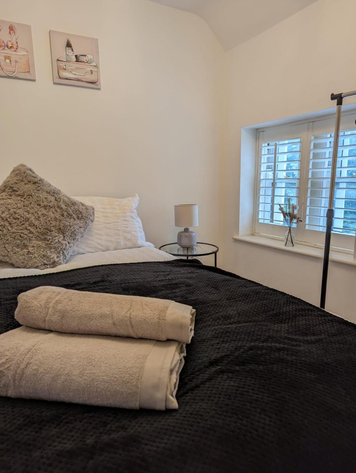 2-Bed Apartment Heart Of Cardiff Extérieur photo