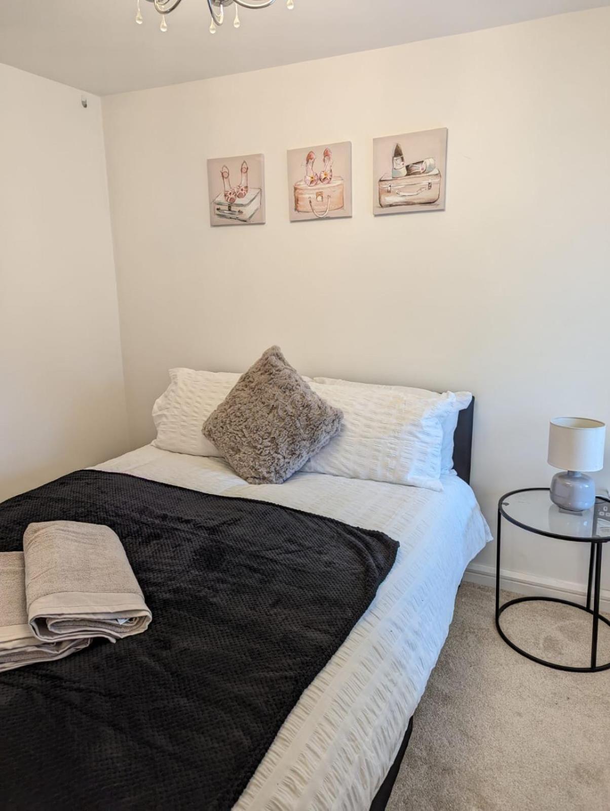 2-Bed Apartment Heart Of Cardiff Extérieur photo